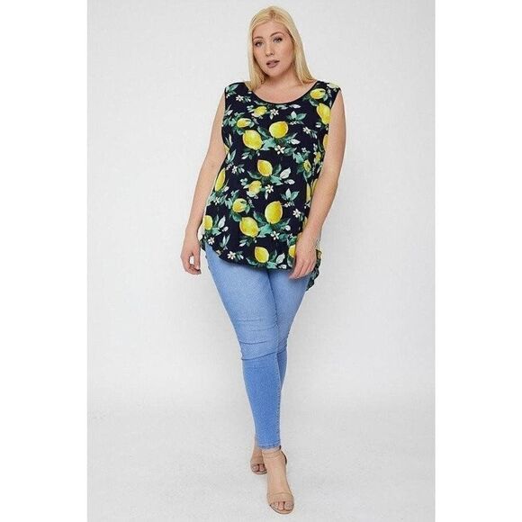 Plus Size High-low Hemline Sleeveless Top - Picture 2 of 5